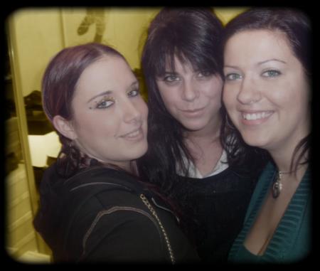 Mon ptit Mardi bien entour�e ...